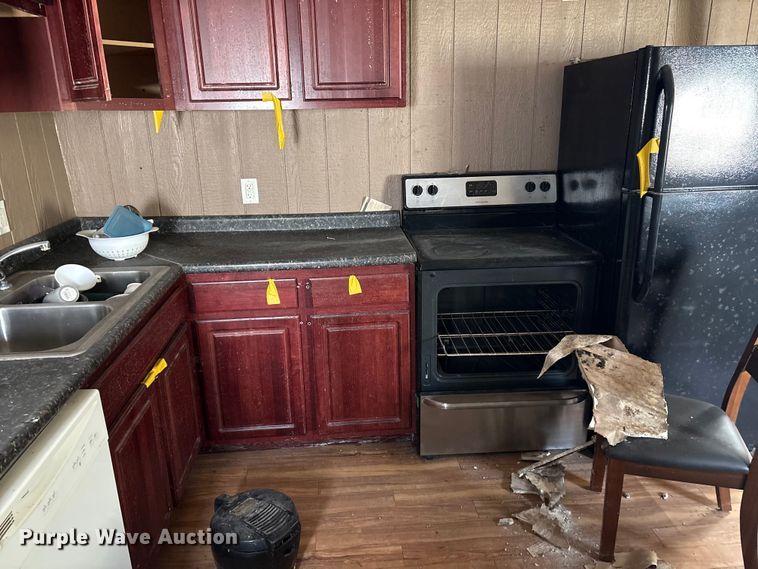 image for item DT2827 Skid mounted living quarters