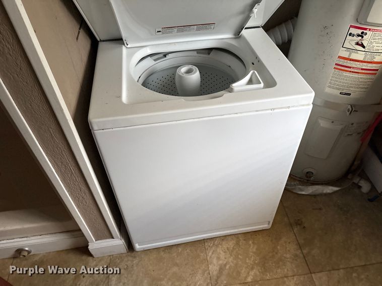 image for item DT2827 Skid mounted living quarters