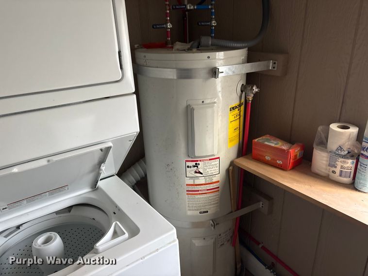 image for item DT2827 Skid mounted living quarters