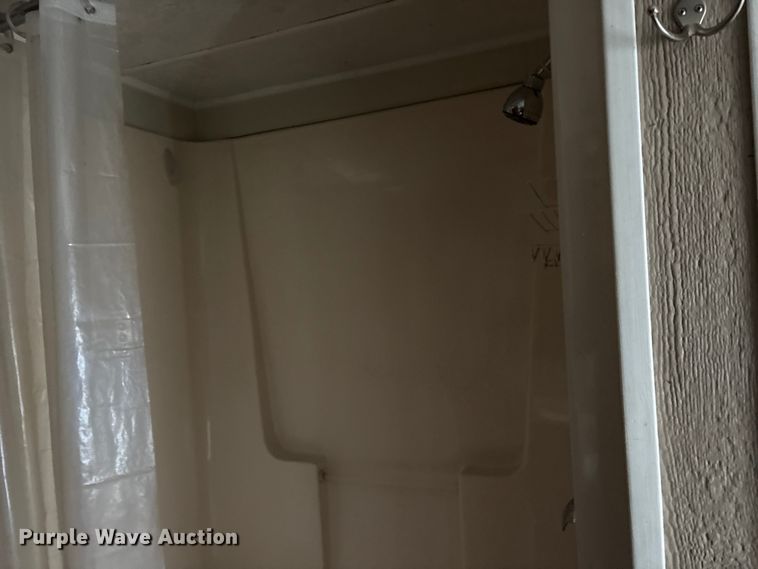 image for item DT2827 Skid mounted living quarters