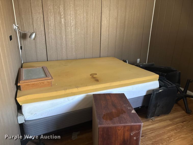 image for item DT2827 Skid mounted living quarters