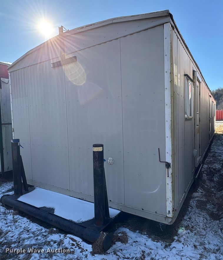 image for item DT2834 Skid mounted living quarters