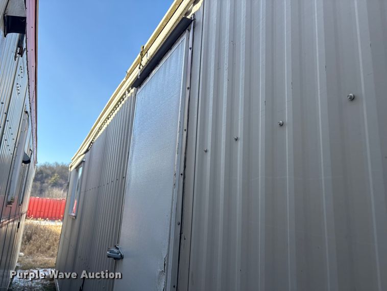 image for item DT2834 Skid mounted living quarters