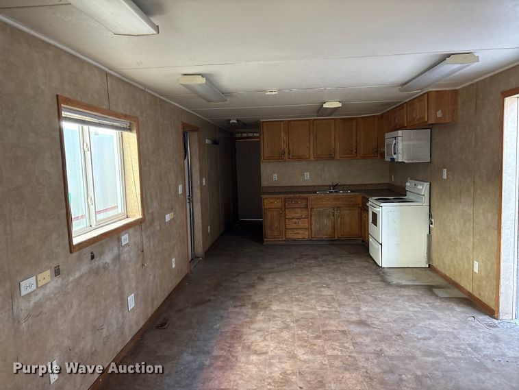 image for item DT2834 Skid mounted living quarters