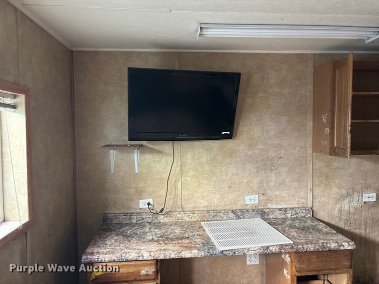 image for item DT2834 Skid mounted living quarters