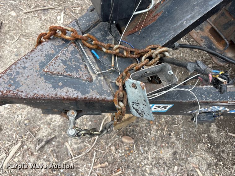 image for item DT2868 2007 Texas Bragg equipment trailer