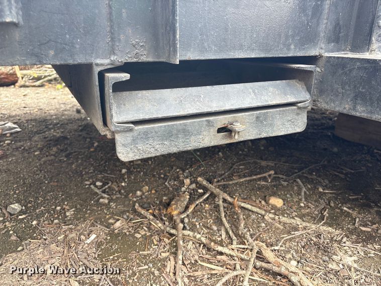 image for item DT2868 2007 Texas Bragg equipment trailer