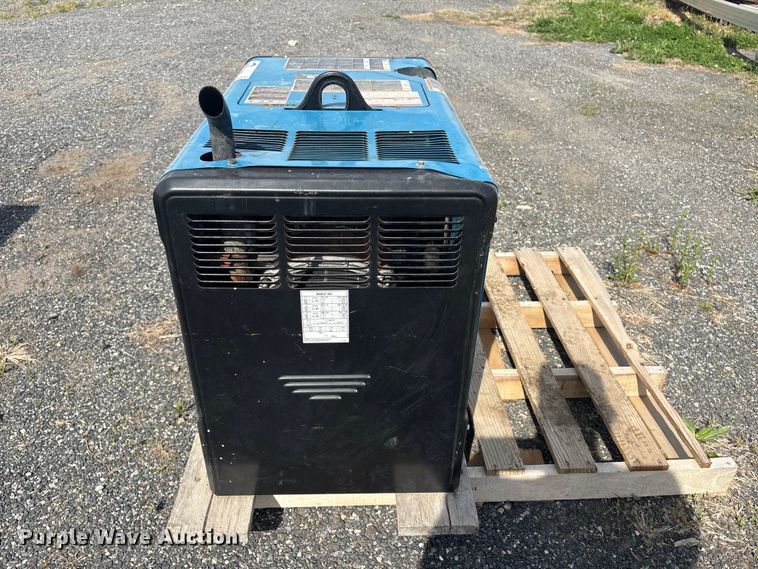 image for item DT2897 Miller Bobcat 265 welder/generator