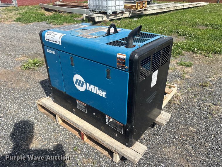 image for item DT2897 Miller Bobcat 265 welder/generator