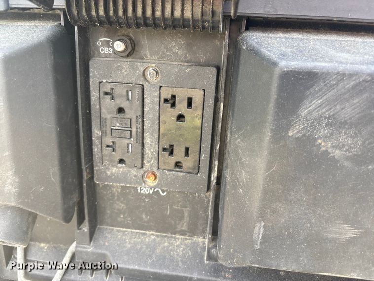 image for item DT2897 Miller Bobcat 265 welder/generator