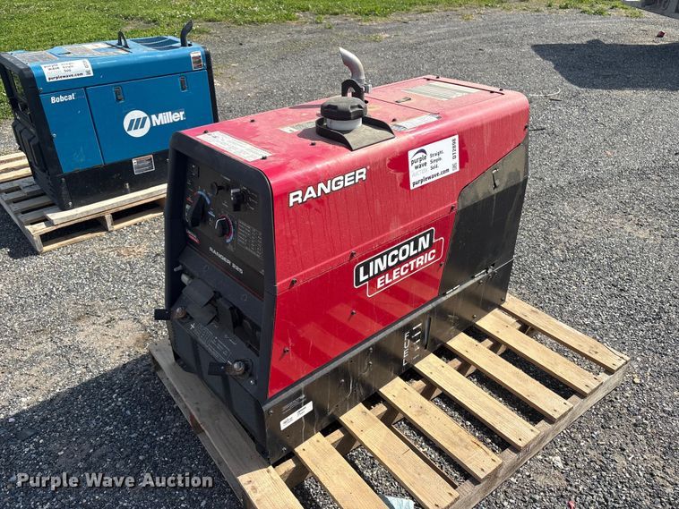 image for item DT2898 Lincoln Ranger 225 welder/generator