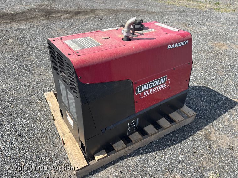 image for item DT2898 Lincoln Ranger 225 welder/generator