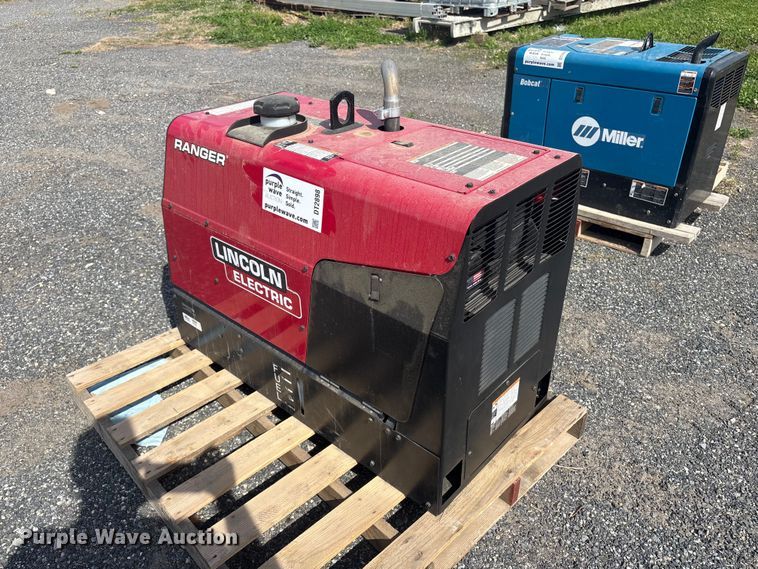 image for item DT2898 Lincoln Ranger 225 welder/generator