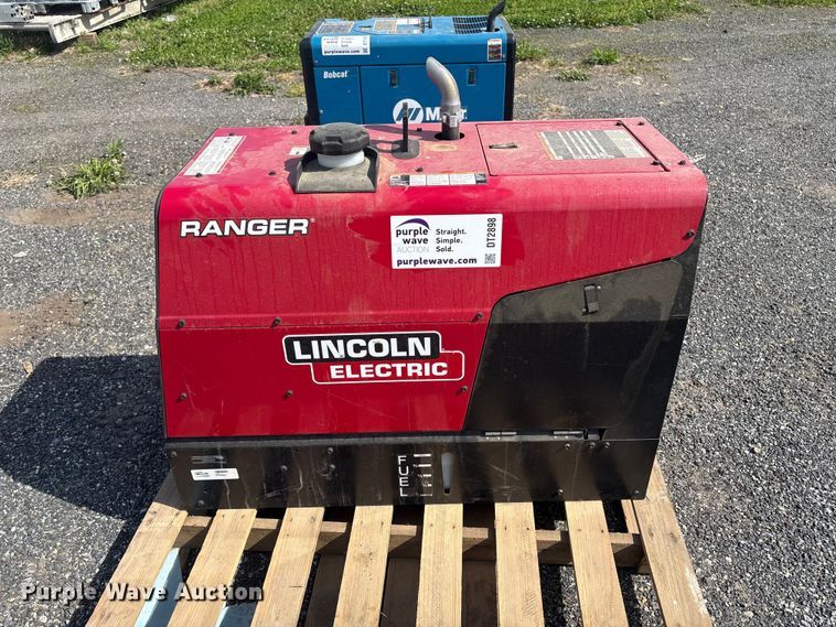 image for item DT2898 Lincoln Ranger 225 welder/generator