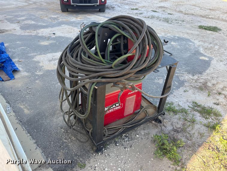 image for item DU0471 Lincoln Electric FLEXTEC 450 welder