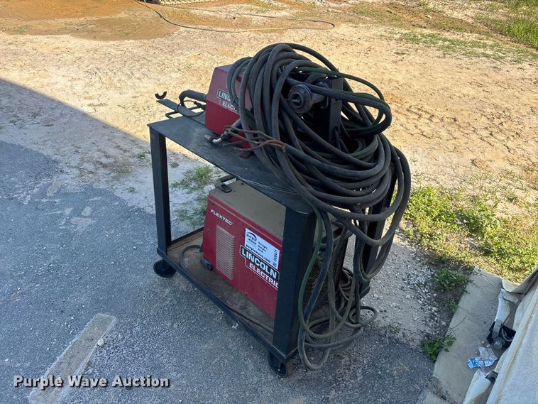 image for item DU0471 Lincoln Electric FLEXTEC 450 welder