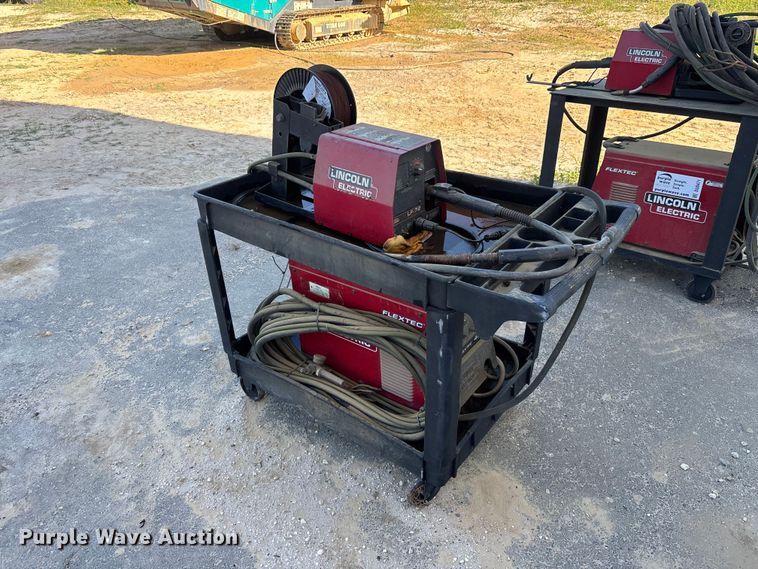 image for item DU0472 Lincoln Electric FLEXTEC 450 welder