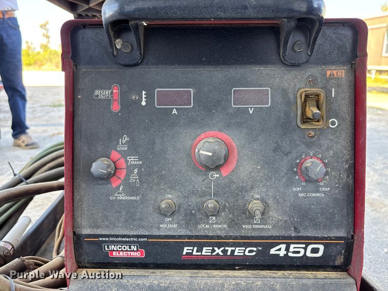 image for item DU0473 Lincoln Electric FLEXTEC 450 welder