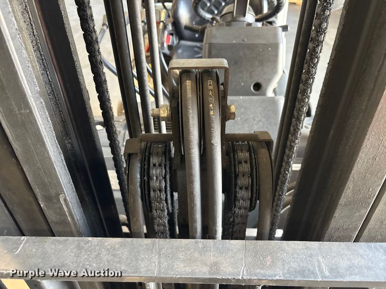 image for item DU0474 2018 UniCarriers CFS40 forklift