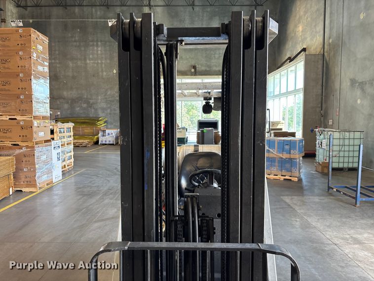 image for item DU0474 2018 UniCarriers CFS40 forklift