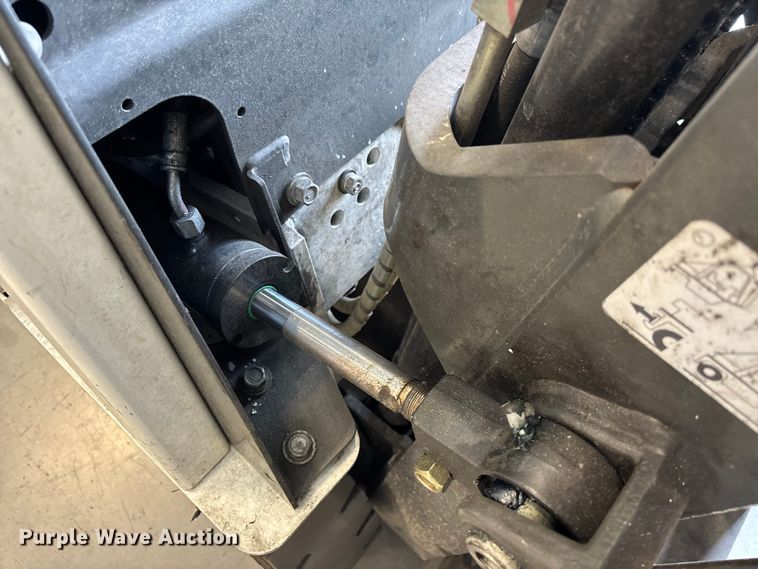 image for item DU0474 2018 UniCarriers CFS40 forklift