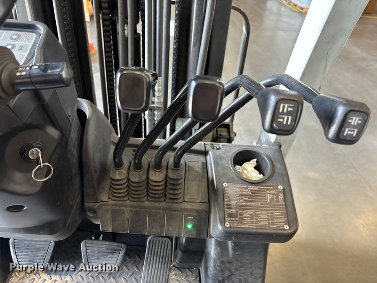 image for item DU0474 2018 UniCarriers CFS40 forklift