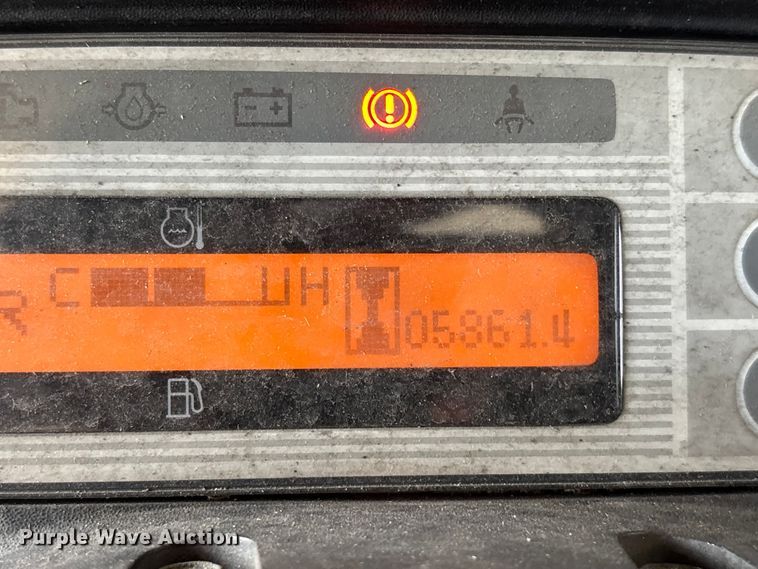 image for item DU0474 2018 UniCarriers CFS40 forklift