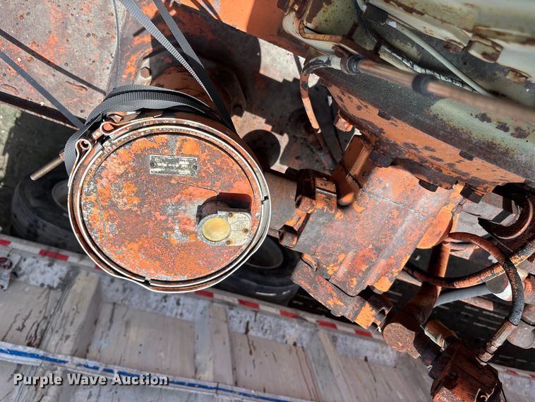 image for item DU0478 Al-Jon Inc car crusher trailer