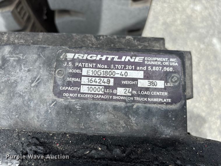 image for item DU0479 2016 UniCarriers PF80YLP forklift