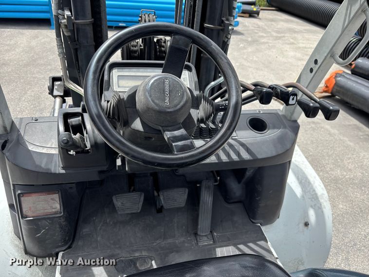 image for item DU0479 2016 UniCarriers PF80YLP forklift