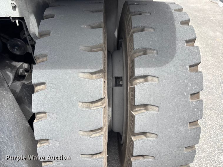 image for item DU0479 2016 UniCarriers PF80YLP forklift