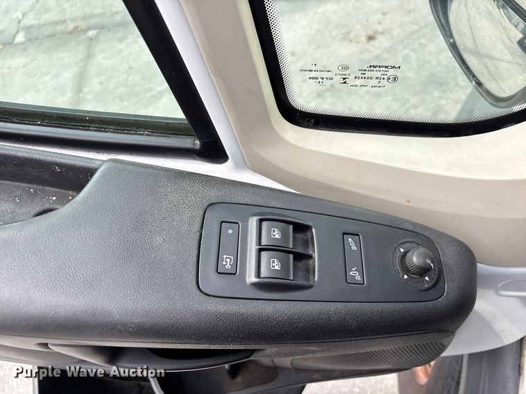 image for item DU0480 2015 RAM Promaster 2500 van