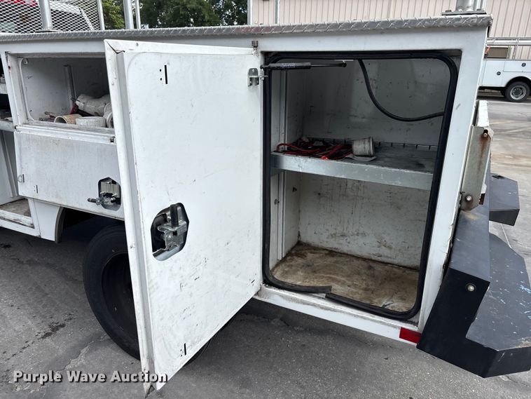 image for item DU0481 2018 RAM 5500 Crew Cab utility / service truck