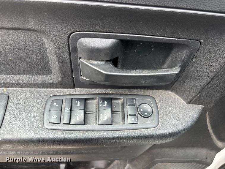 image for item DU0481 2018 RAM 5500 Crew Cab utility / service truck