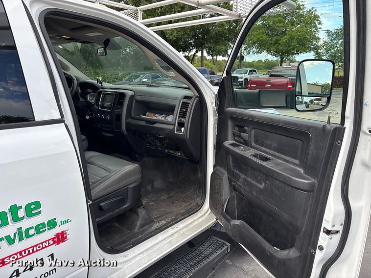 image for item DU0481 2018 RAM 5500 Crew Cab utility / service truck