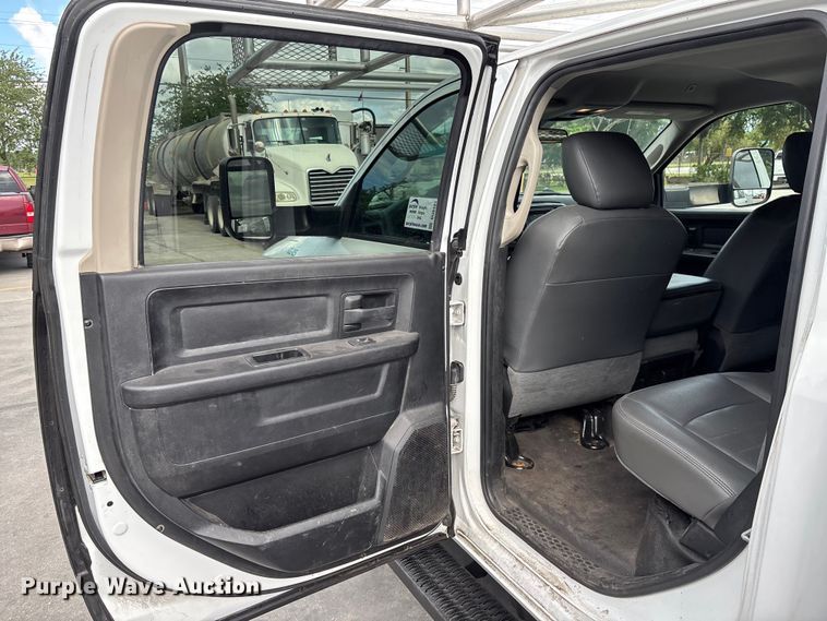 image for item DU0481 2018 RAM 5500 Crew Cab utility / service truck