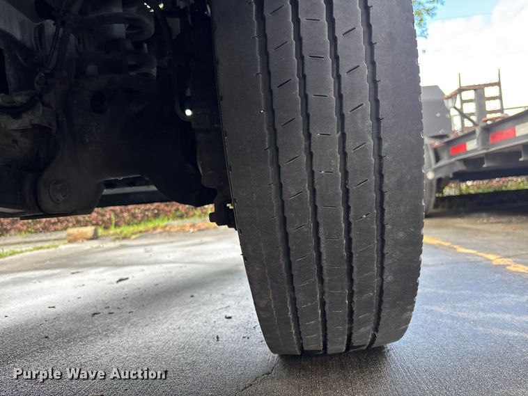 image for item DU0481 2018 RAM 5500 Crew Cab utility / service truck