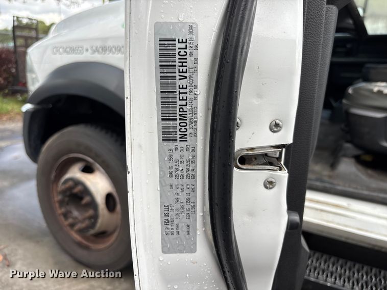 image for item DU0481 2018 RAM 5500 Crew Cab utility / service truck