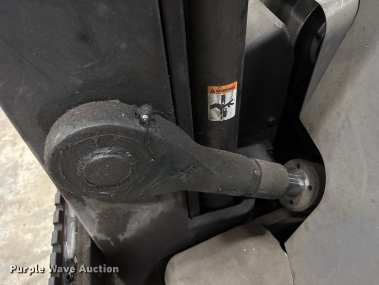 image for item DU0488 2018 Crown RC5545-40 order picker