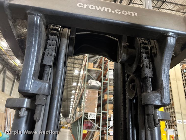 image for item DU0488 2018 Crown RC5545-40 order picker