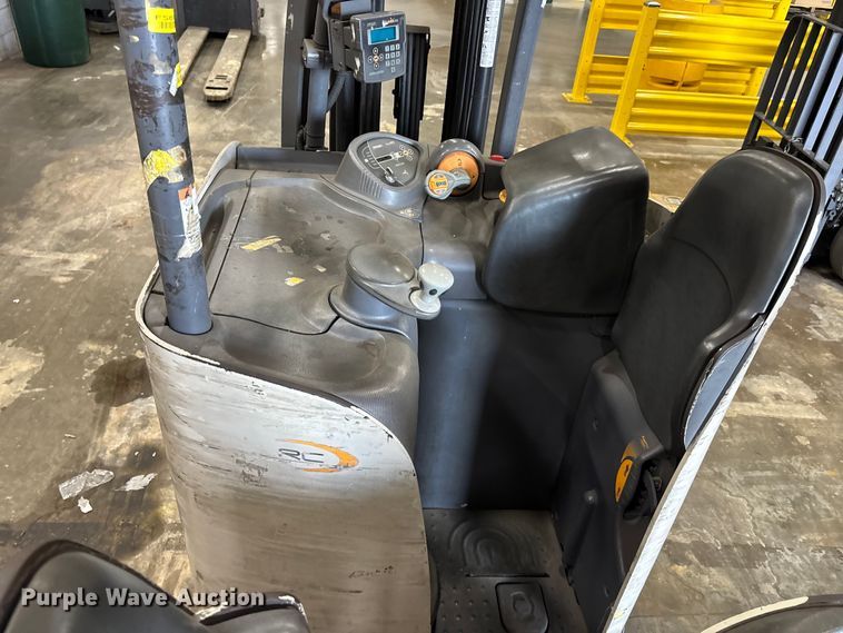 image for item DU0488 2018 Crown RC5545-40 order picker