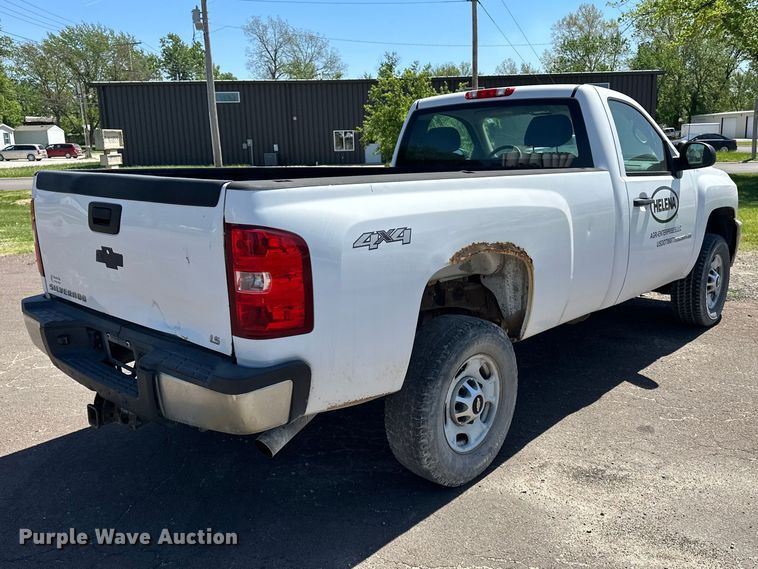 image for item DV0899 2013 Chevrolet Silverado 2500HD pickup truck
