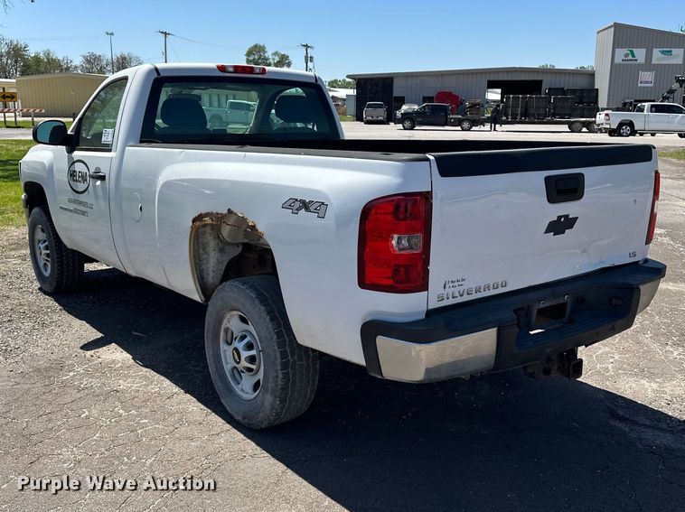 image for item DV0899 2013 Chevrolet Silverado 2500HD pickup truck