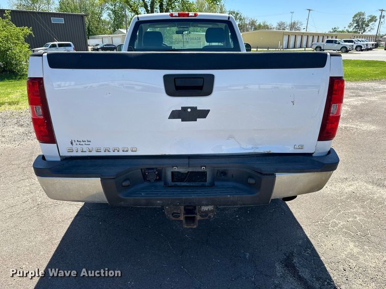 image for item DV0899 2013 Chevrolet Silverado 2500HD pickup truck