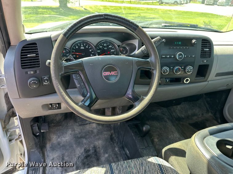image for item DV0901 2014 GMC Sierra 2500D 