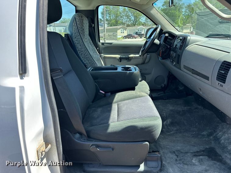 image for item DV0901 2014 GMC Sierra 2500D 
