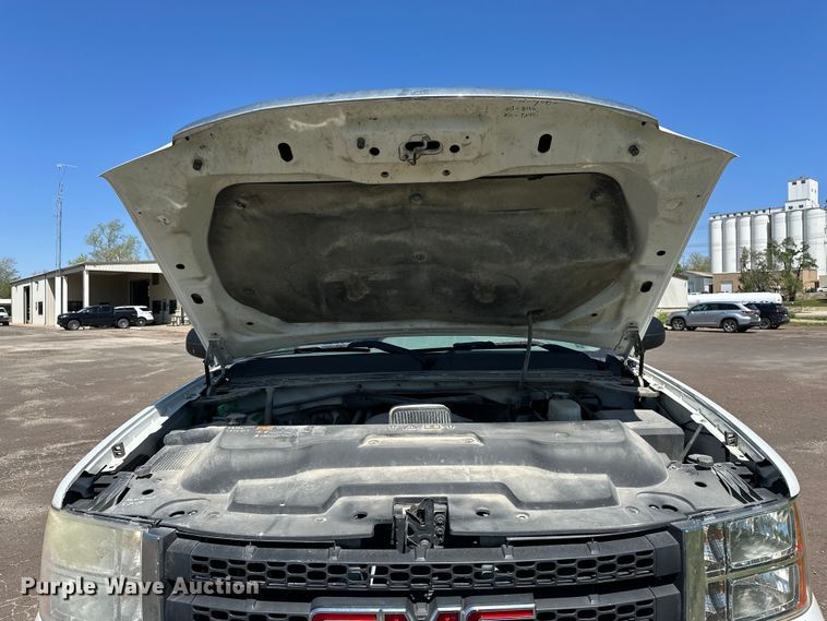 image for item DV0901 2014 GMC Sierra 2500D 