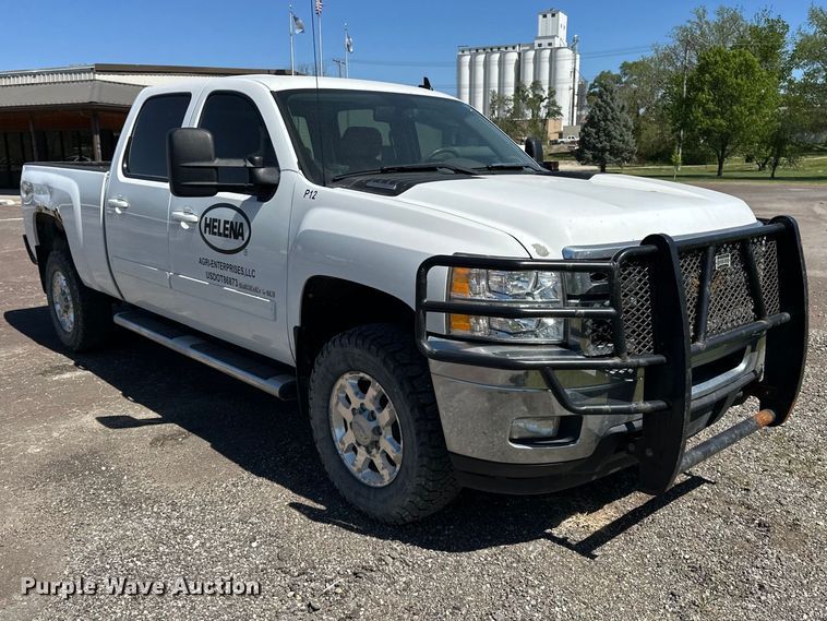 image for item DV0902 2012 Chevrolet Silverado 2500HD Crew Cab pickup truck