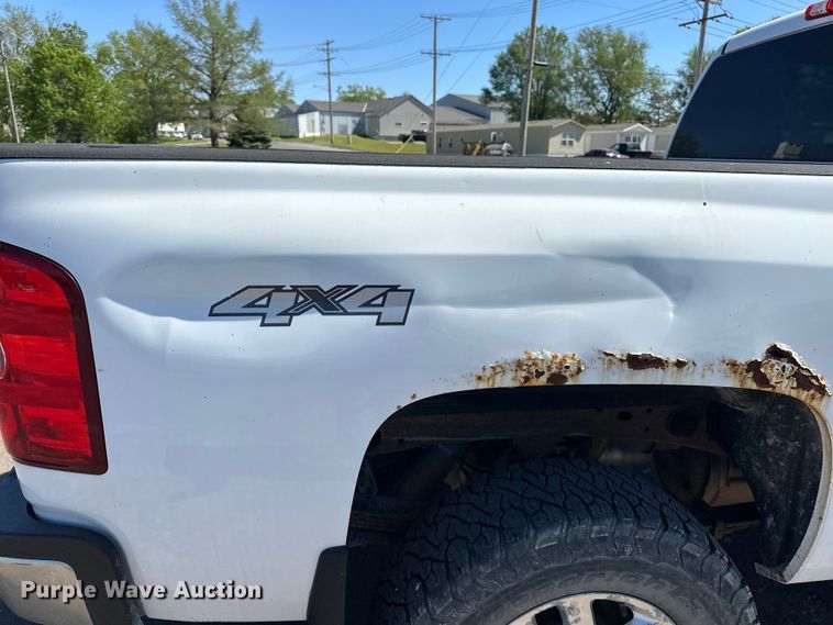 image for item DV0902 2012 Chevrolet Silverado 2500HD Crew Cab pickup truck