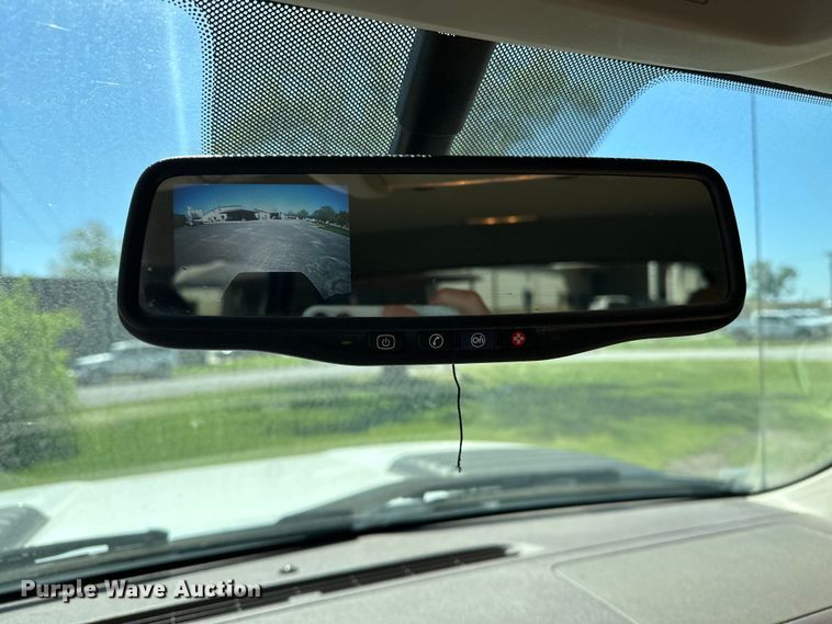 image for item DV0902 2012 Chevrolet Silverado 2500HD Crew Cab pickup truck